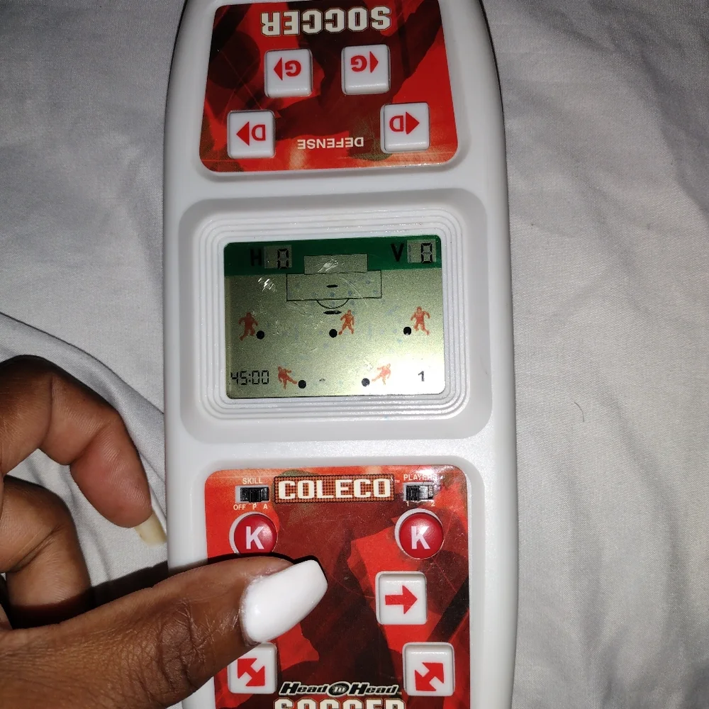 handheld game - Picture 2 of 3